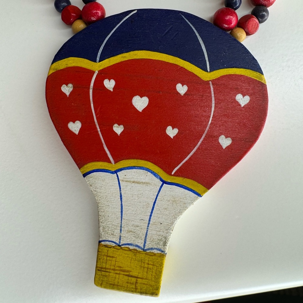 Vintage wooden beaded handmade hot air balloon necklace - Picture 2 of 8